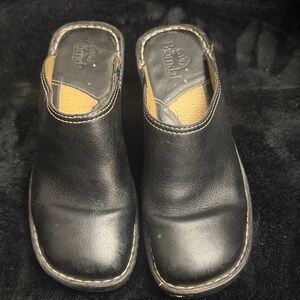 Bjorndal Black Leather Slip-On Clogs